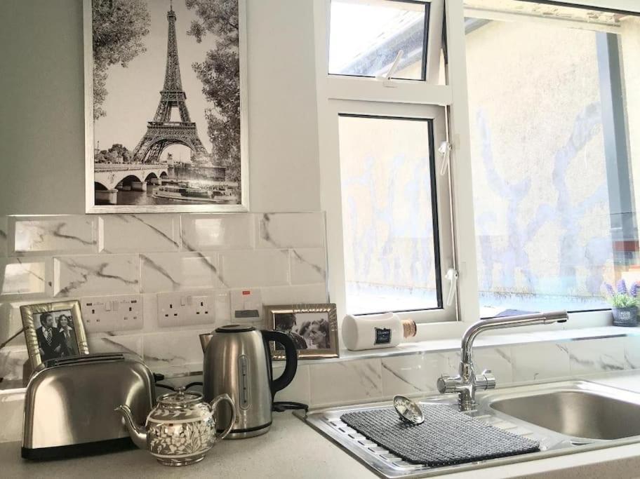 Paris Rooftop Studio At The Residence, Bantry Esterno foto